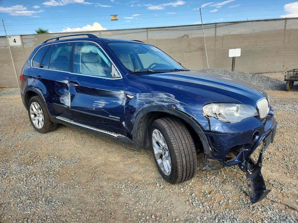 Photo 4 from auction – 2013 BMW X5 with VIN 5UXZV4C53D0E13660