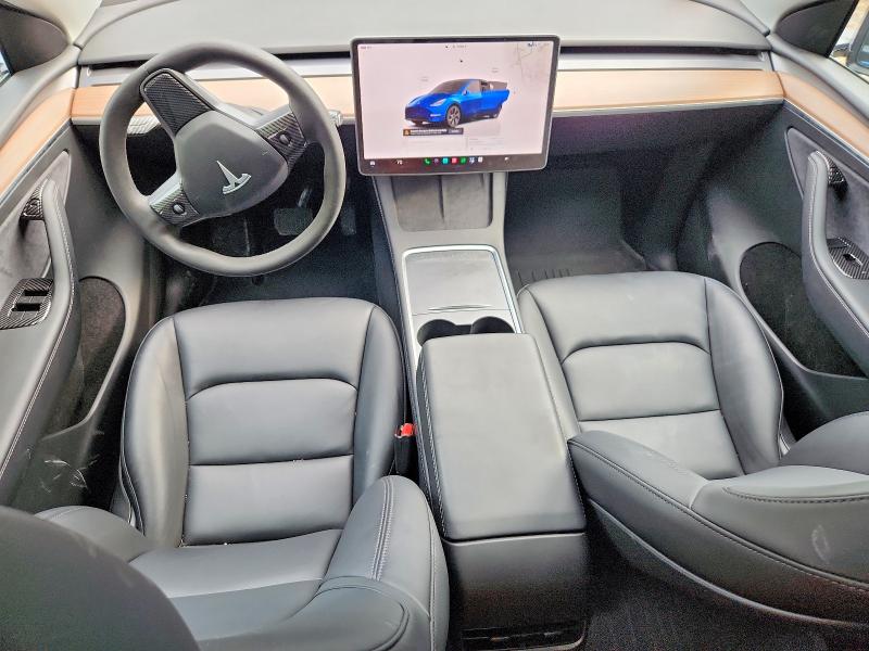Снимка 8 от търг – 2025 TESLA MODEL Y с VIN 7SAYGAEE3SF285244