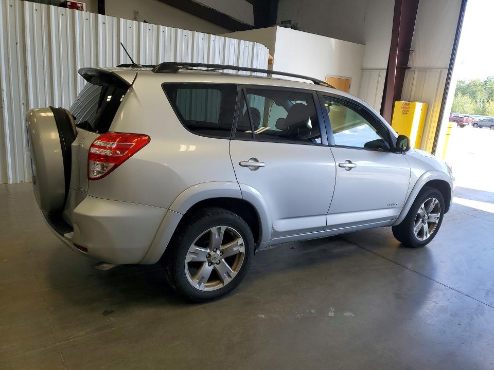 Photo 3 from auction – 2009 TOYOTA RAV4 with VIN JTMBF32V495012928