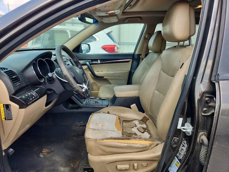 Photo 7 from auction – 2011 KIA SORENTO with VIN 5XYKU4A23BG114060