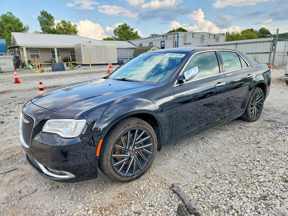 CHRYSLER 300C 2017 с VIN 2C3CCAET1HH582327 - Фото с аукциона