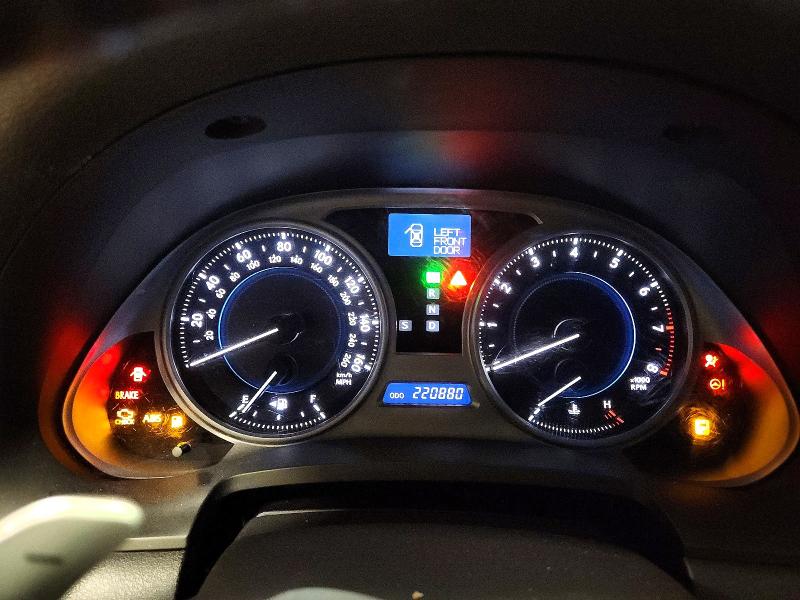 Снимка 9 от търг – 2009 LEXUS IS с VIN JTHCK262192031253