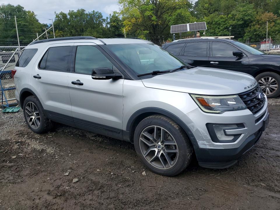 Zdjęcie 4 z aukcji – 2016 FORD EXPLORER z VIN 1FM5K8GT8GGC55376