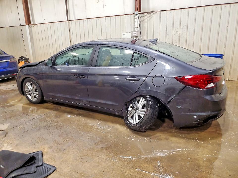 Снимка 2 от търг – 2020 HYUNDAI ELANTRA с VIN 5NPD84LF1LH625130
