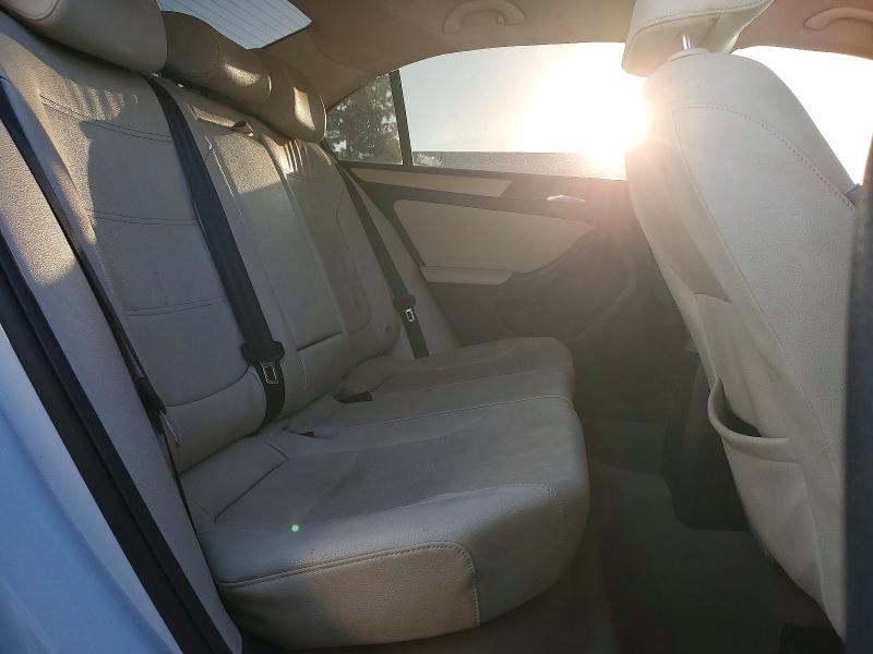 Photo 10 from auction – 2012 VOLKSWAGEN JETTA with VIN 3VWBP7AJXCM002812