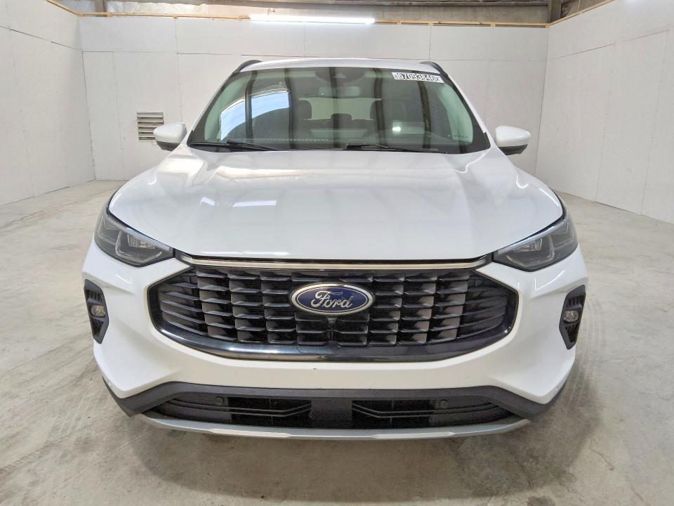 Photo 5 from auction – 2023 FORD ESCAPE with VIN 1FMCU0E19PUA64796