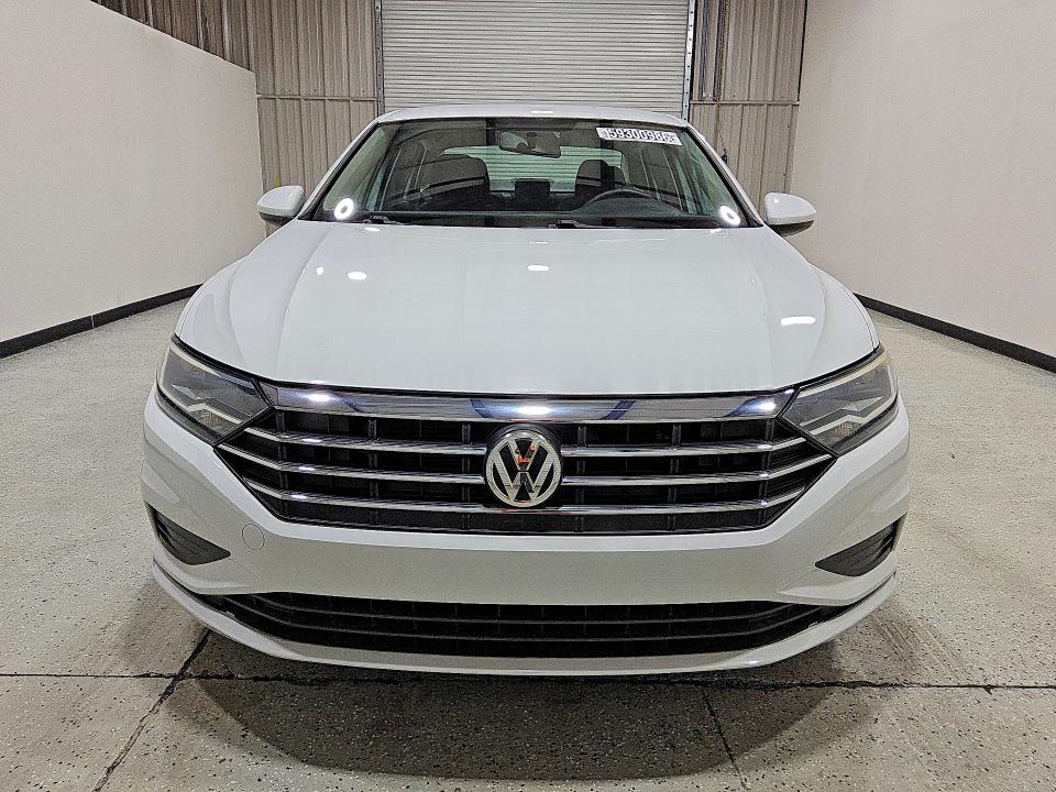 Photo 5 from auction – 2019 VOLKSWAGEN JETTA with VIN 3VWC57BU7KM153897