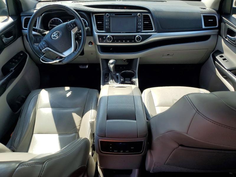 Photo 8 from auction – 2015 TOYOTA HIGHLANDER with VIN 5TDJKRFH5FS215721