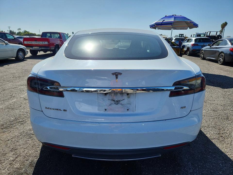 Photo 6 from auction – 2013 TESLA MODEL S with VIN 5YJSA1DN7DFP15544