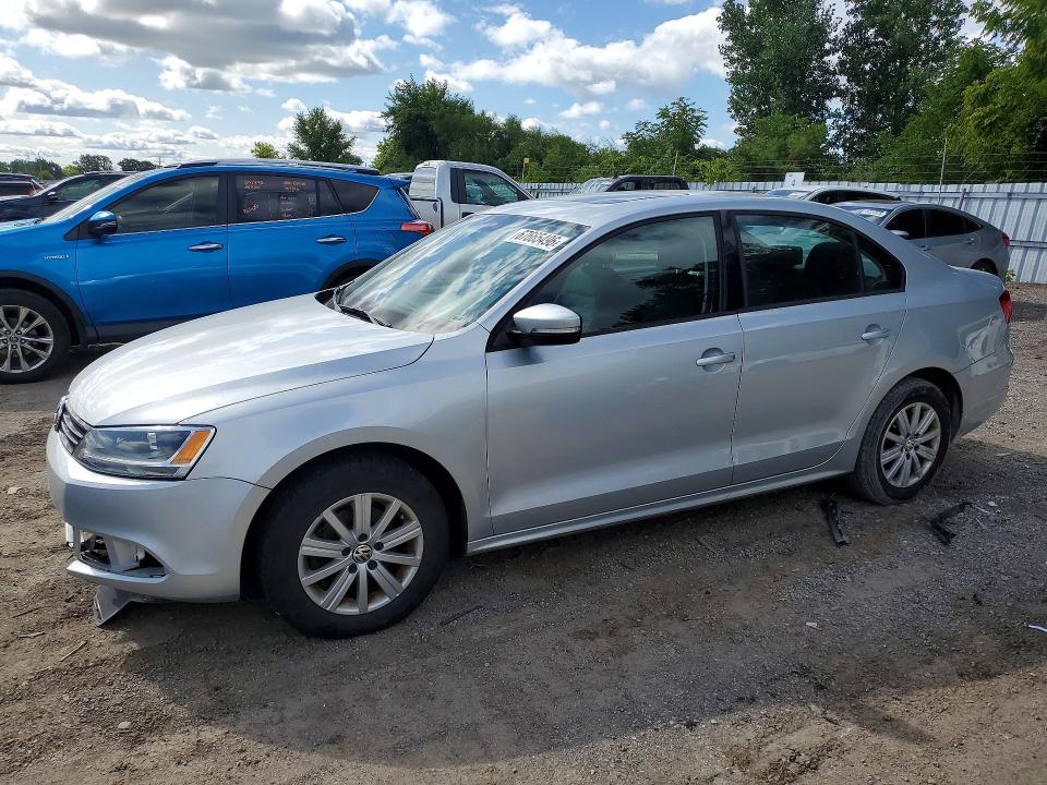 VOLKSWAGEN JETTA 2013 с VIN 3VWDK7AJ2DM452401 - Снимка от търг