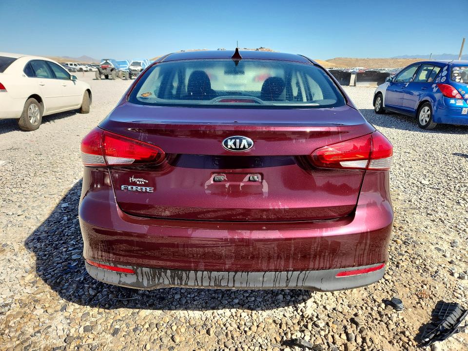 Photo 6 from auction – 2018 KIA FORTE with VIN 3KPFK4A79JE178733