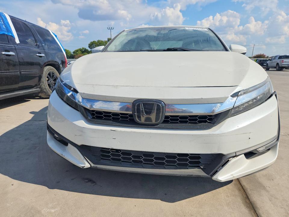 Photo 5 from auction – 2018 HONDA CLARITY with VIN JHMZC5F33JC017600