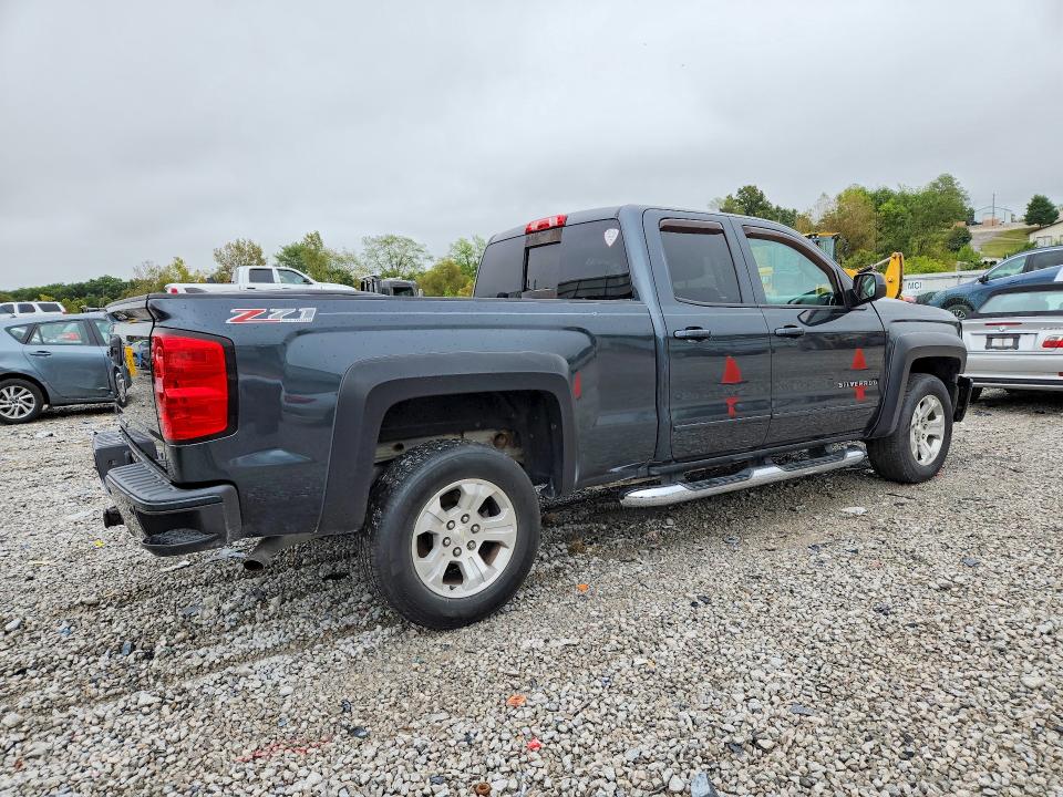Снимка 3 от търг – 2017 CHEVROLET SILVERADO с VIN 1GCVKREC4HZ215993