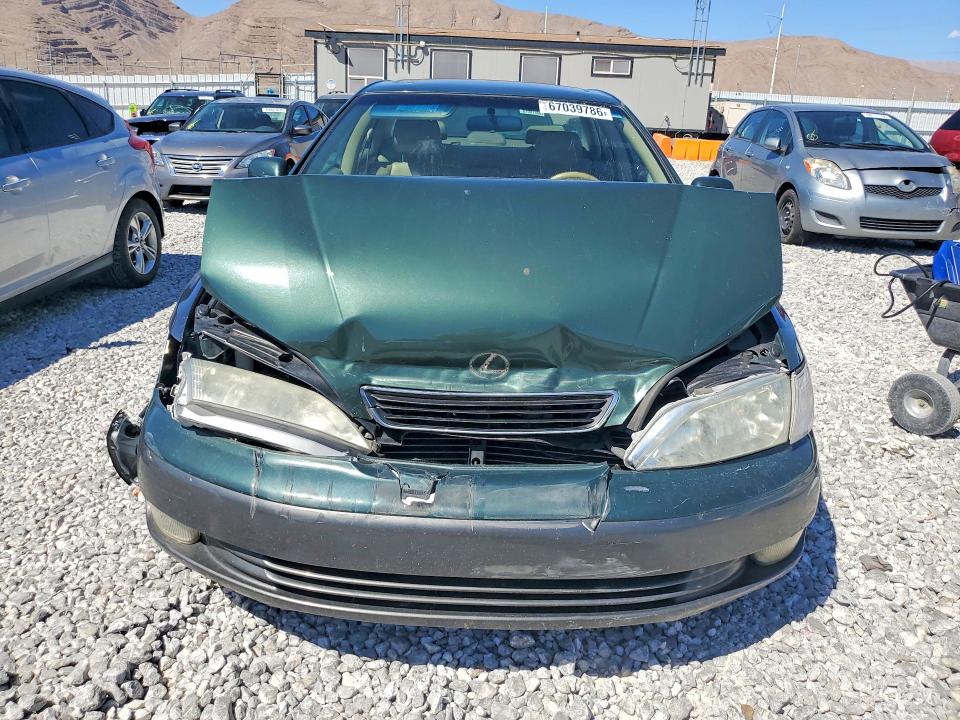 Photo 5 from auction – 1999 LEXUS ES with VIN JT8BF28G0X5053717