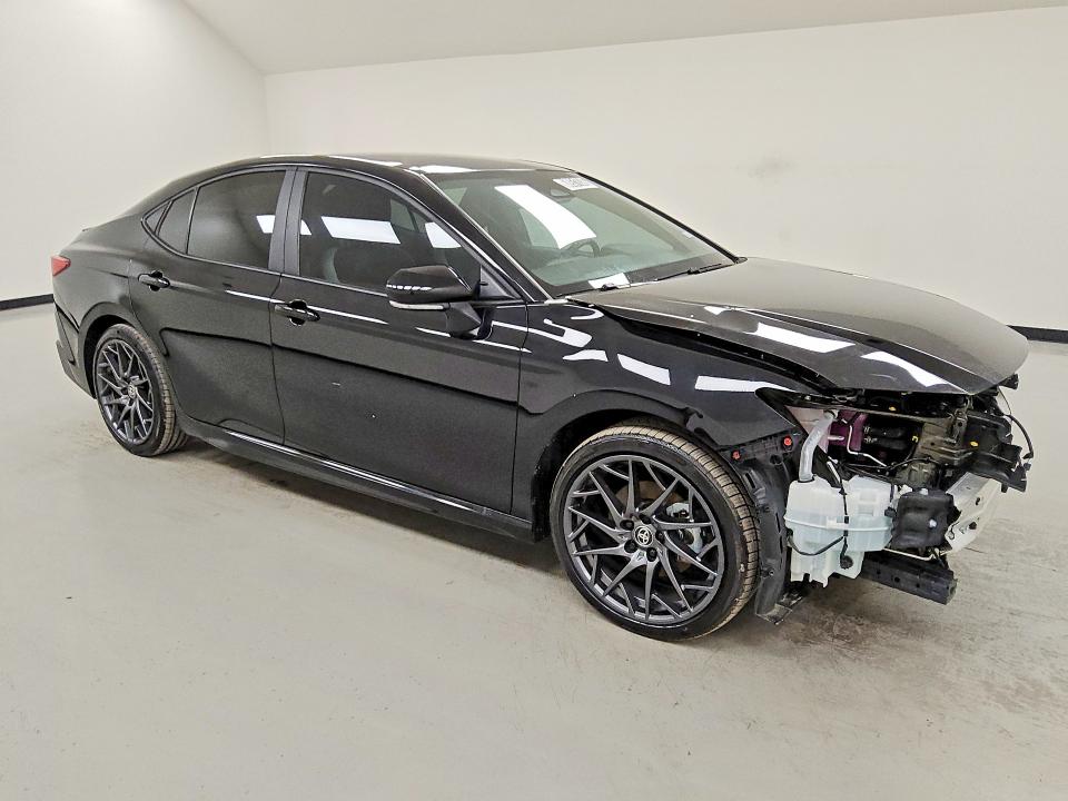 Photo 4 from auction – 2025 TOYOTA CAMRY with VIN 4T1DBADK5SU018398