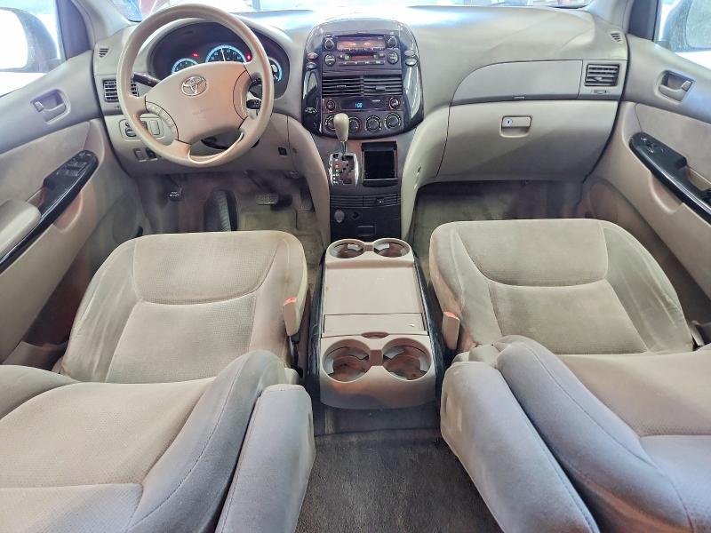 Photo 8 from auction – 2005 TOYOTA SIENNA with VIN 5TDZA23C65S355524