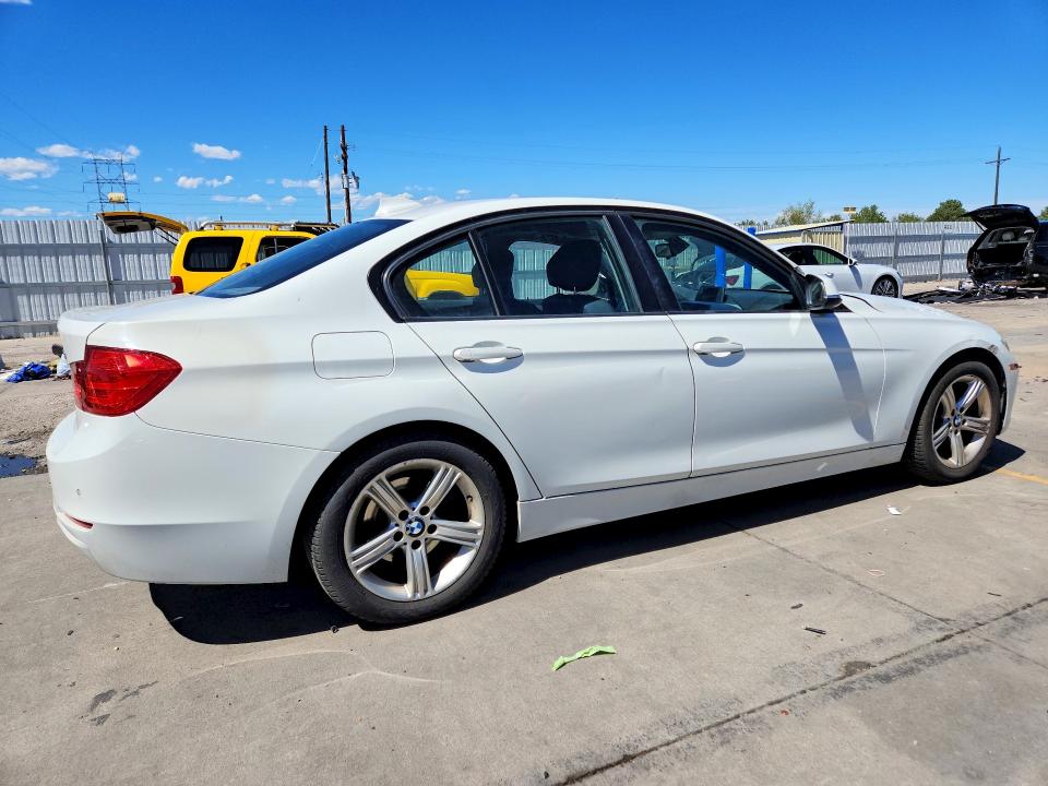 Photo 3 from auction – 2014 BMW 320 with VIN WBA3B1G58ENS78795