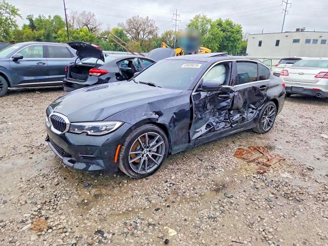 BMW 330XI 2020 مع رقم تعريف المركبة WBA5R7C09LFH52779 - صورة من المزاد