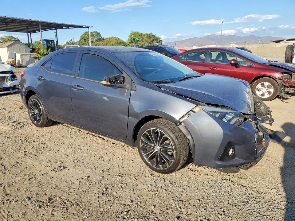 Zdjęcie 4 z aukcji – 2015 TOYOTA COROLLA z VIN 5YFBURHEXFP181530