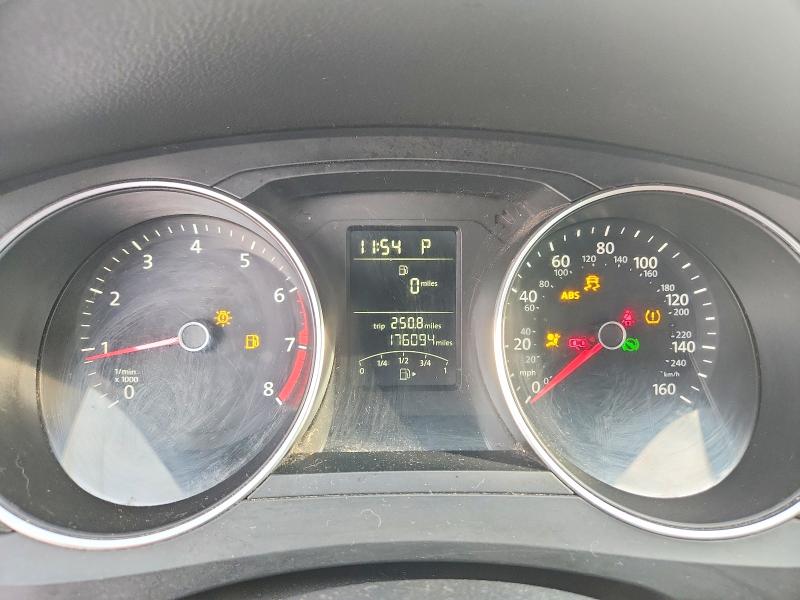 Photo 9 from auction – 2015 VOLKSWAGEN JETTA with VIN 3VW2K7AJ9FM250519