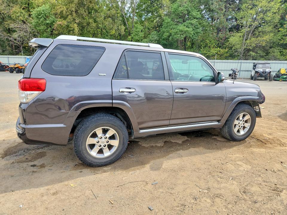 Photo 3 from auction – 2011 TOYOTA 4RUNNER with VIN JTEZU5JR6B5025136