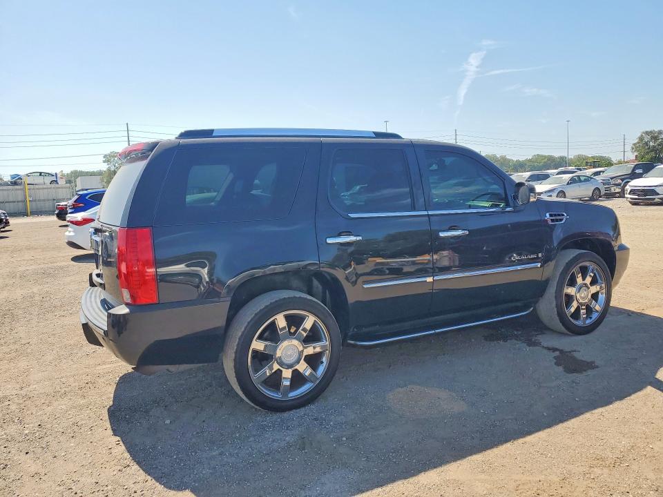 Photo 3 from auction – 2008 CADILLAC ESCALADE with VIN 1GYFK638X8R250971