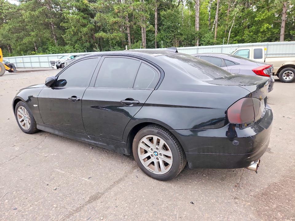 Photo 2 from auction – 2007 BMW 328 with VIN WBAVC93517K034257