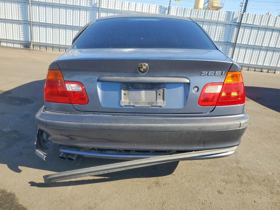 Photo 6 from auction – 2001 BMW 325 with VIN WBAAV33471FU85660