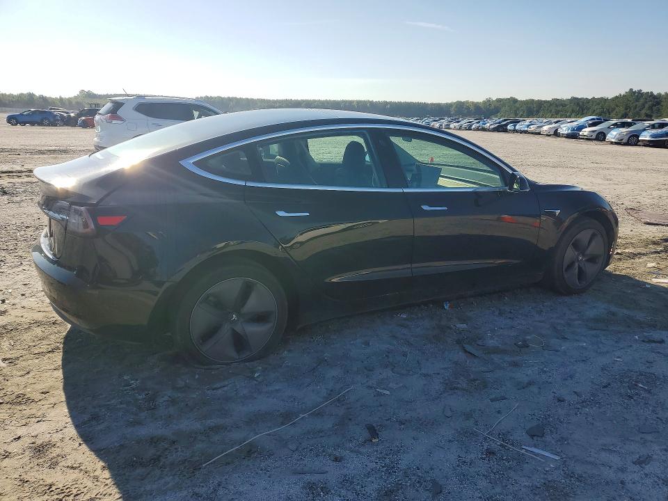 صورة رقم 3 من المزاد - 2019 TESLA MODEL 3 مع VIN 5YJ3E1EA4KF397805
