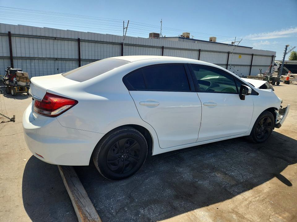 Photo 3 from auction – 2015 HONDA CIVIC with VIN 19XFB2F57FE705381