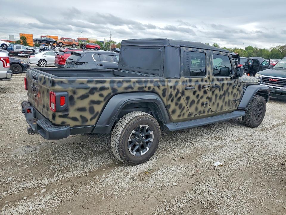 Снимка 3 от търг – 2020 JEEP GLADIATOR с VIN 1C6HJTAG1LL166390