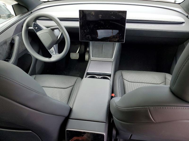 Снимка 8 от търг – 2026 TESLA MODEL Y с VIN 7SAYGDED4TF680477