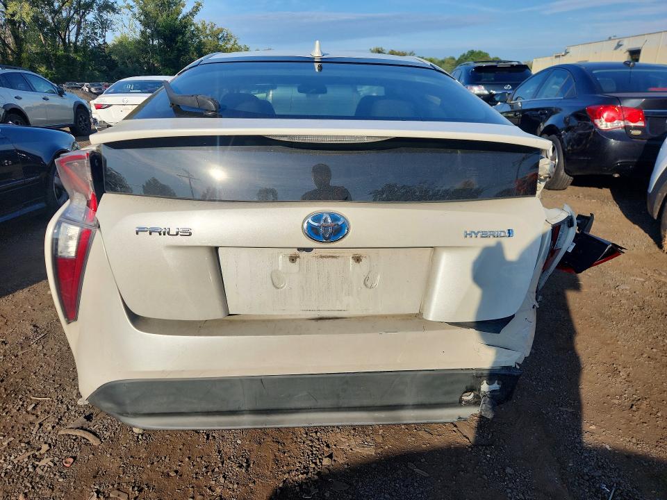 Photo 6 from auction – 2016 TOYOTA PRIUS with VIN JTDKBRFU3G3009883