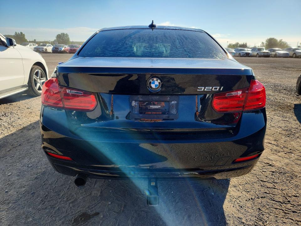 صورة رقم 6 من المزاد - 2013 BMW 320 مع VIN WBA3B1C58DF078272