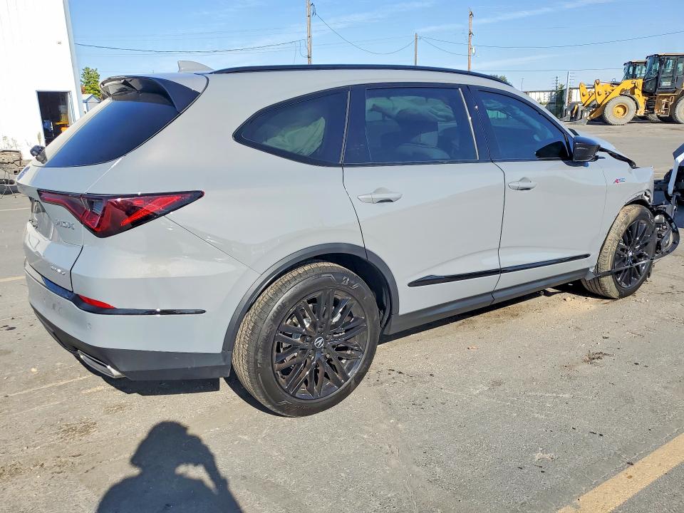 Снимка 3 от търг – 2026 ACURA MDX с VIN 5J8YE1H93TL027260