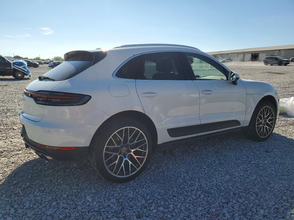 Photo 3 from auction – 2020 PORSCHE MACAN with VIN WP1AB2A50LLB30494