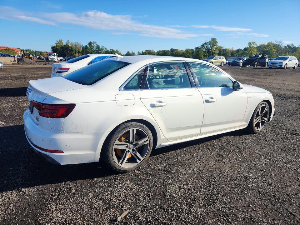 Foto 3 de la subasta – 2018 AUDI A4 con VIN WAUPNAF42JA118088
