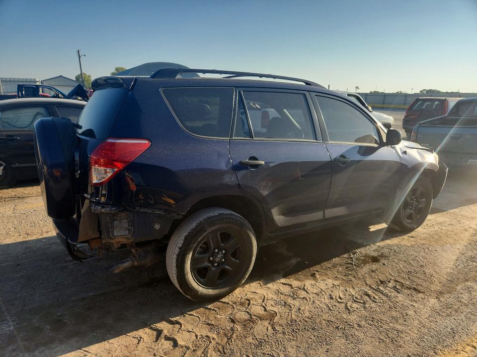 Photo 3 from auction – 2006 TOYOTA RAV4 with VIN JTMBK33V465012692