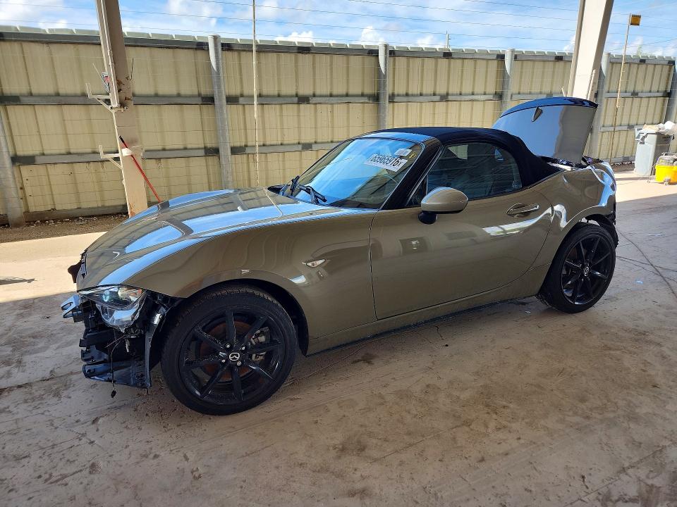 MAZDA MX-5 MIATA 2023 с VIN JM1NDAD72P0555386 - Снимка от търг