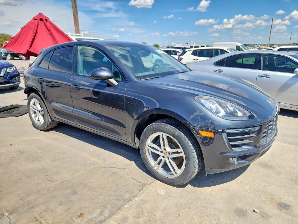 Photo 4 from auction – 2018 PORSCHE MACAN with VIN WP1AA2A50JLB22704