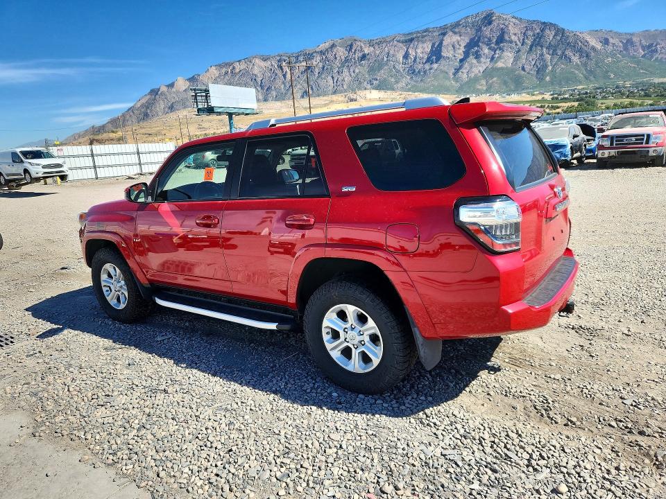 Zdjęcie 2 z aukcji – 2017 TOYOTA 4RUNNER z VIN JTEBU5JR7H5449449