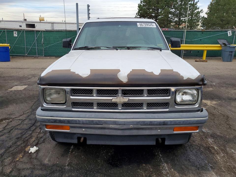 Photo 5 from auction – 1994 CHEVROLET BLAZER with VIN 1GNDT13W5R0154237