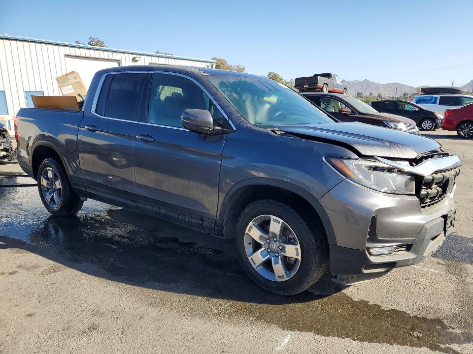 Фото 4 с аукциона – 2025 HONDA RIDGELINE с VIN 5FPYK3F52SB036575