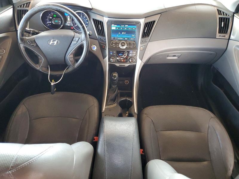 Photo 8 from auction – 2014 HYUNDAI SONATA with VIN KMHEC4A44EA104249