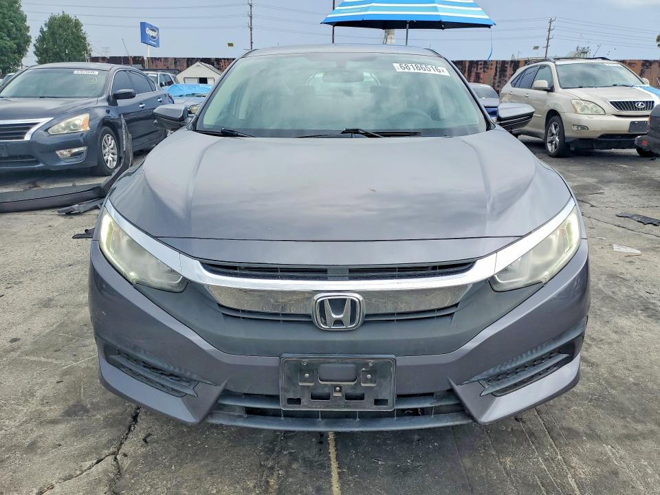 Снимка 5 от търг – 2017 HONDA CIVIC с VIN 2HGFC2F75HH545671