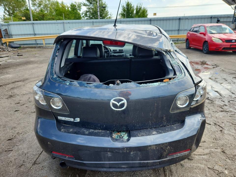 Photo 6 from auction – 2005 MAZDA 3 with VIN JM1BK343551287930
