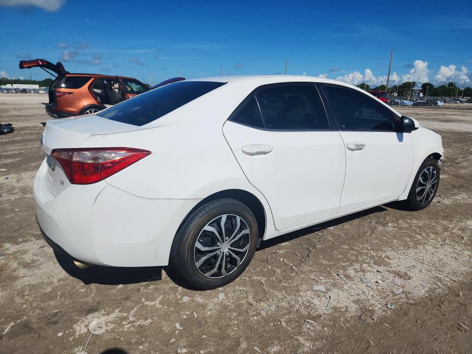 Photo 3 from auction – 2017 TOYOTA COROLLA with VIN 2T1BURHEXHC862452