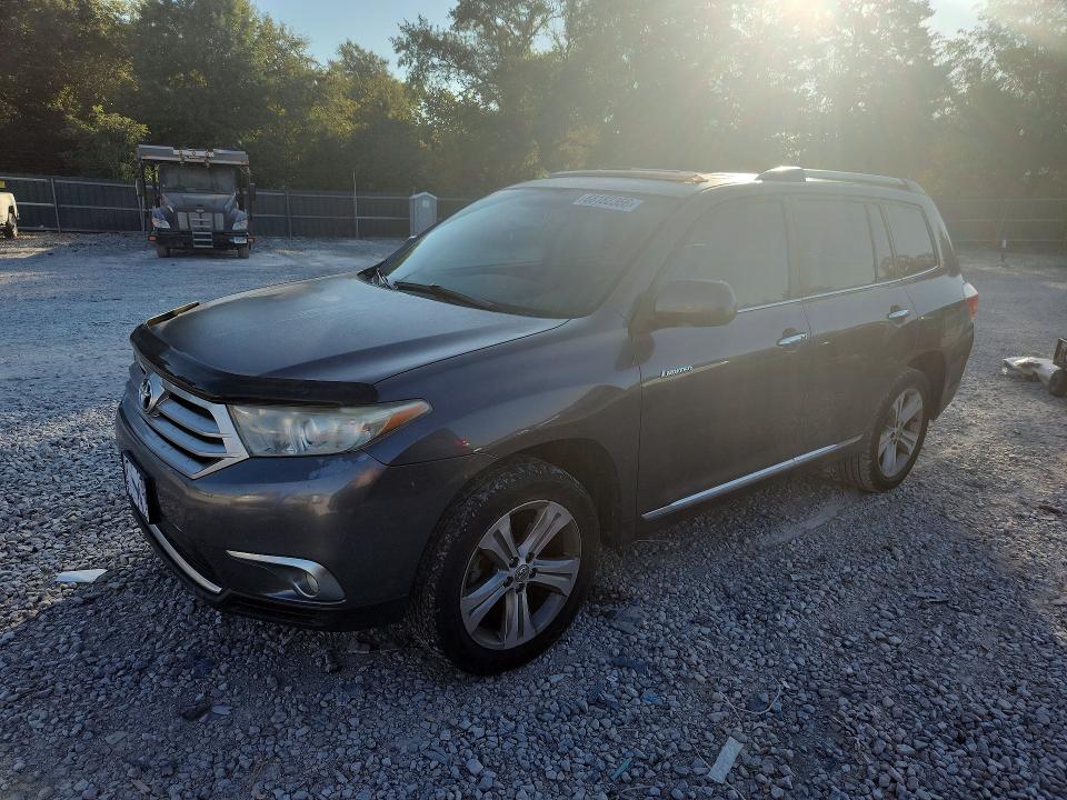 2011 TOYOTA HIGHLANDER - Търг №68182366