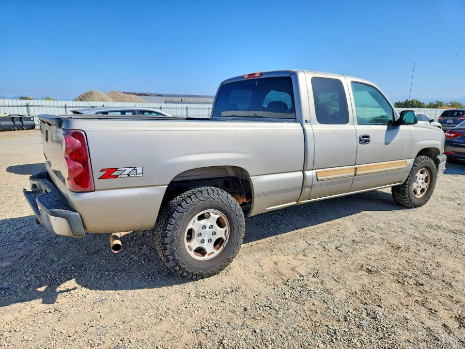 Photo 3 from auction – 2003 CHEVROLET SILVERADO with VIN 1GCEK19T83E183917