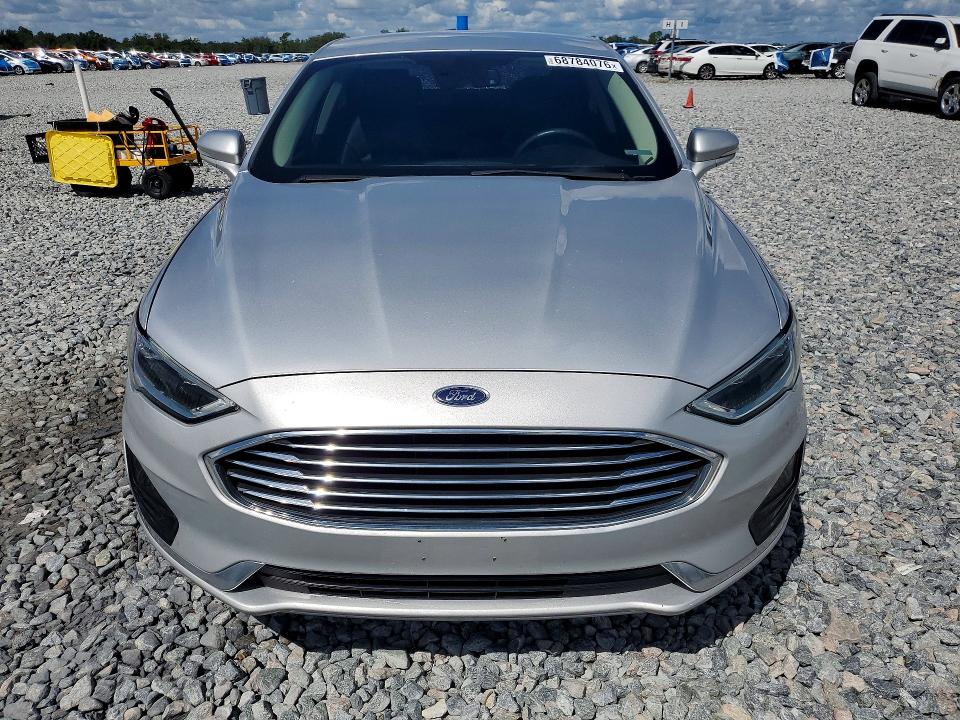 Photo 5 from auction – 2019 FORD FUSION with VIN 3FA6P0MU1KR185591